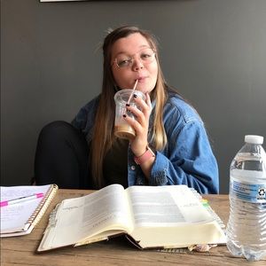 Meet your Posher, Riley